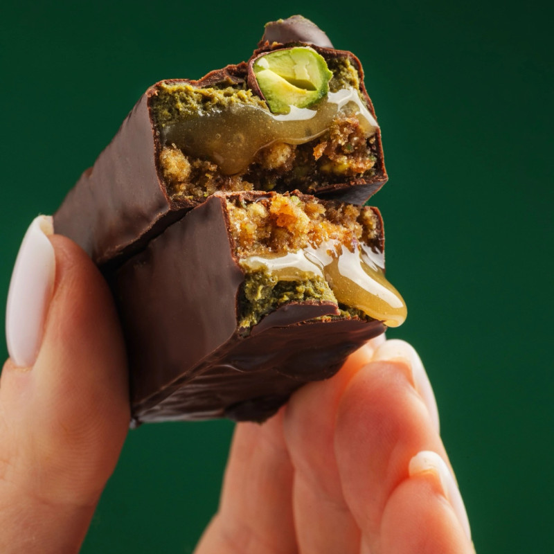 Батончик Fizi Guilty pleasure Queen Pistachio у шоколадній глазурі 40г